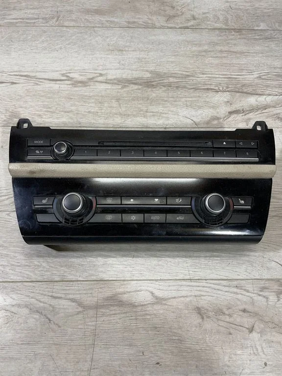 Panel sterowania klimatyzacją / nawiewem – BMW Seria 5 F10 F11 (2009-2016)