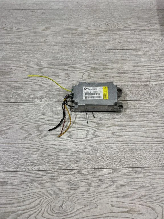 Airbag control unit/module – BMW 5 Series E60 E61 (2004-2010)