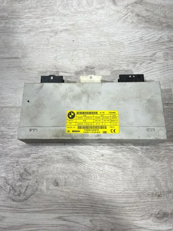 Bagāžnieka vāka vadības bloks – BMW 7. sērija F01 F02 F03 F04 (2008-2016)