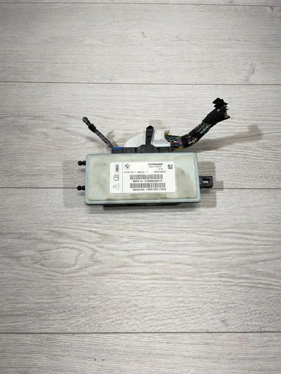 Drošības spilvenu vadības bloks – BMW 5. sērija F10 F11 (2009-2016)