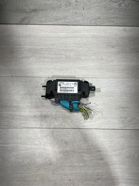 Drošības spilvenu vadības bloks – BMW 3. sērija F30 F35 F31 (2012-2018)