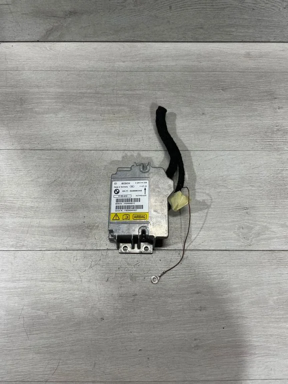 Drošības spilvenu vadības bloks – BMW X5 E70 (2006-2013)
