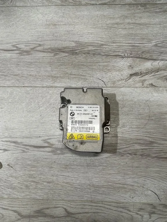 Drošības spilvenu vadības bloks – BMW X3 E83 (2003-2010)