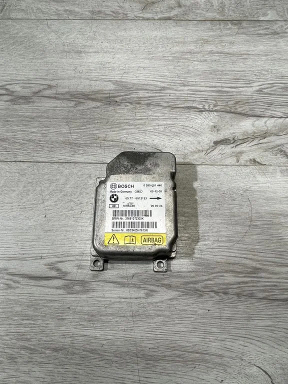 Drošības spilvenu vadības bloks – BMW 3. sērija E46 (1998-2005)