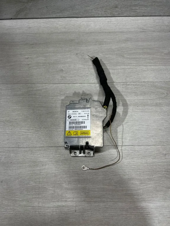Drošības spilvenu vadības bloks – BMW X5 E70 (2006-2013)