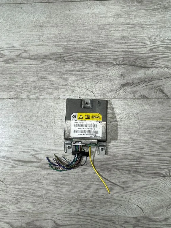 Airbag control unit/module – BMW 5 Series E60 E61 (2004-2010)