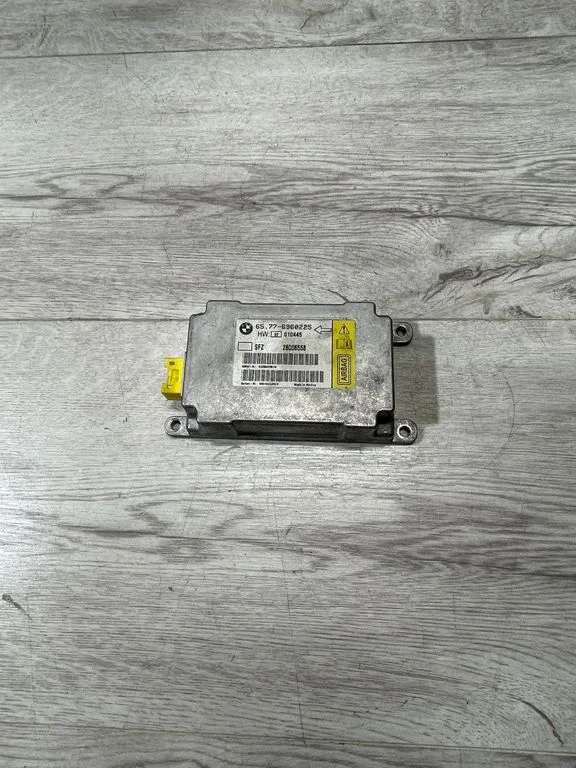 Airbag control unit/module 6960225 – BMW 7 Series E65 E66 (2001-2008)