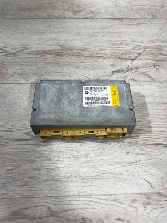 Drošības spilvenu vadības bloks – BMW 5. sērija E60 E61 (2004-2010)