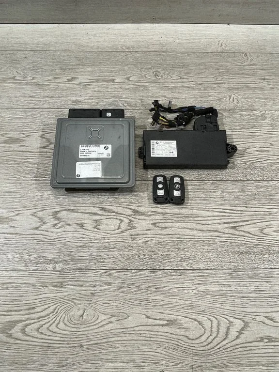 Dzinēja vadības bloks 7574544
