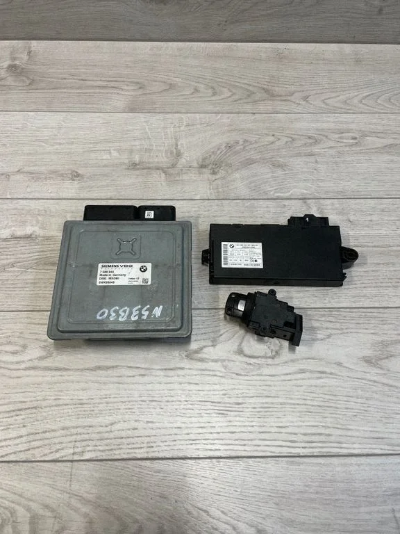 Dzinēja vadības bloks 7586940