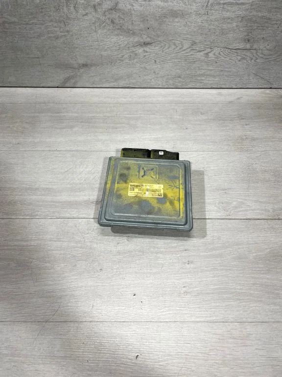 Engine control unit/module 06L907425F