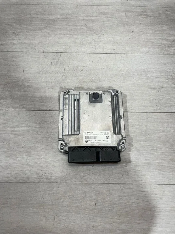 Dzinēja vadības bloks – BMW X5 F15 (2013-2017)