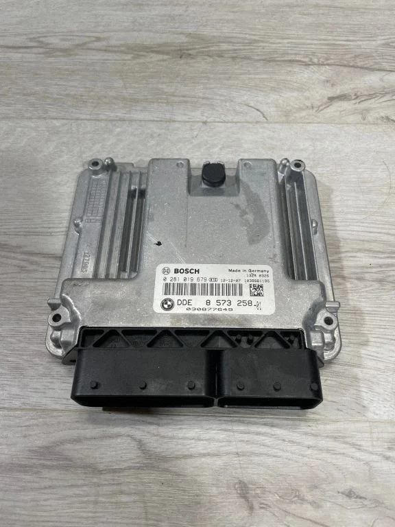 Dzinēja vadības bloks – BMW 1. sērija F20 F21 (2011-2019)