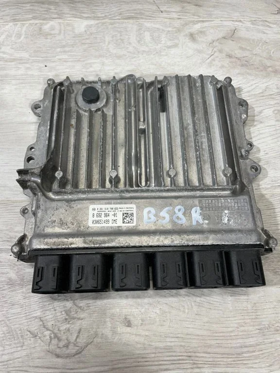 Dzinēja vadības bloks 8692964