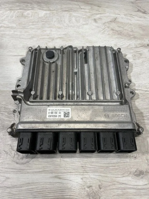 Dzinēja vadības bloks 8489450