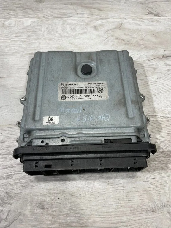 Engine control unit/module – BMW 3 Series E90 E91 (2005-2012)