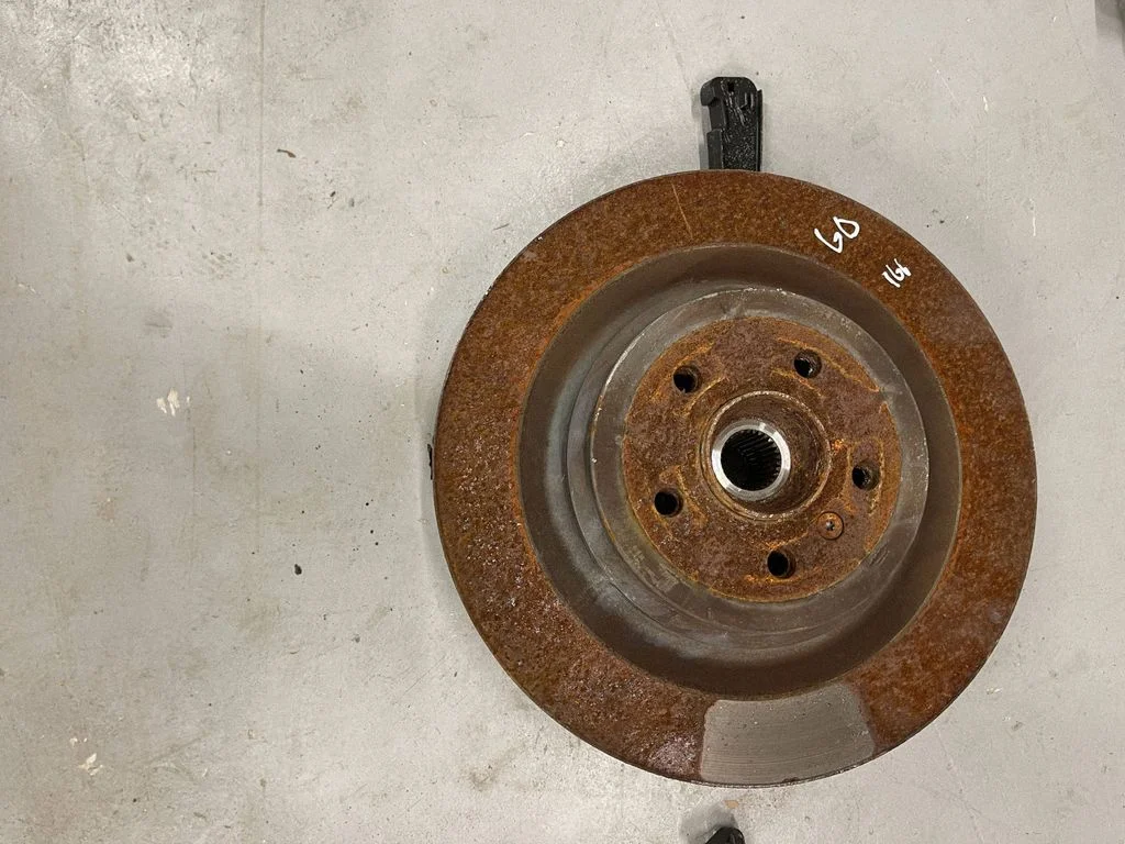 Rear wheel hub A1665460700