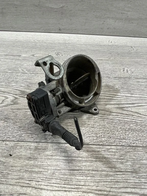 Throttle valve – BMW 5 Series E39 (1996-2003)