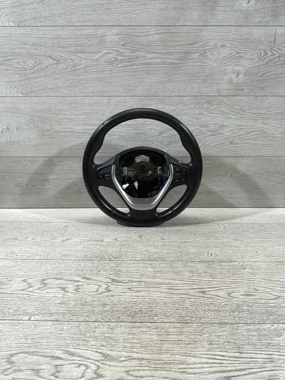 Stūre 62560182B – BMW 1. sērija F20 F21 (2011-2019)
