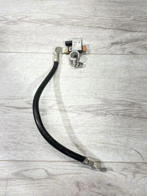 Miinusjuhe (aku) – BMW 3-seeria F30 F35 F31 (2012-2018)