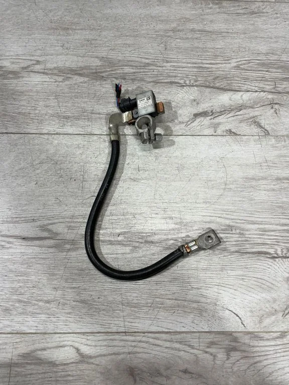 Miinusjuhe (aku) – BMW 3-seeria F30 F35 F31 (2012-2018)