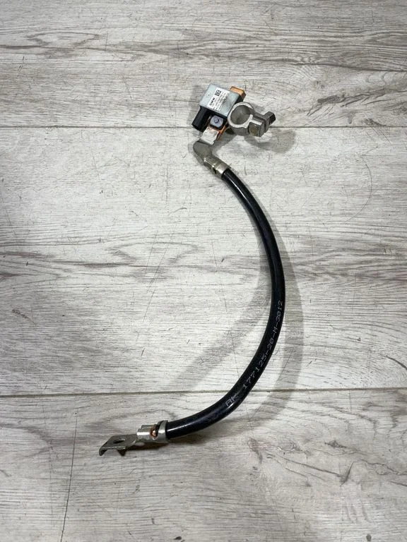 Mīnusa vads (akumulatora) – BMW 1. sērija F20 F21 (2011-2019)
