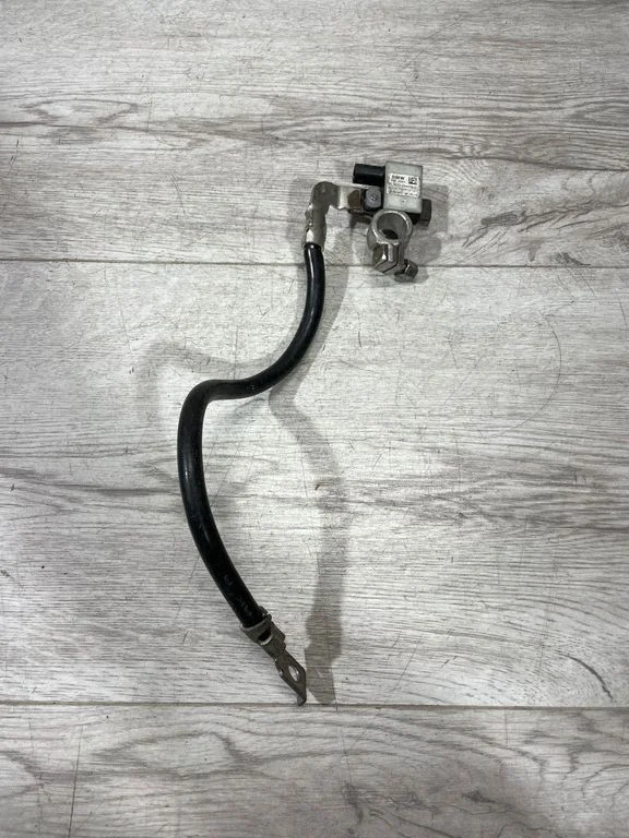 Miinusjuhe (aku) – BMW 3-seeria F30 F35 F31 (2012-2018)