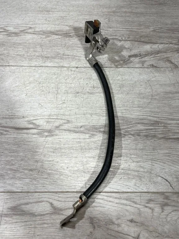 Mīnusa vads (akumulatora) – BMW 1. sērija F20 F21 (2011-2019)
