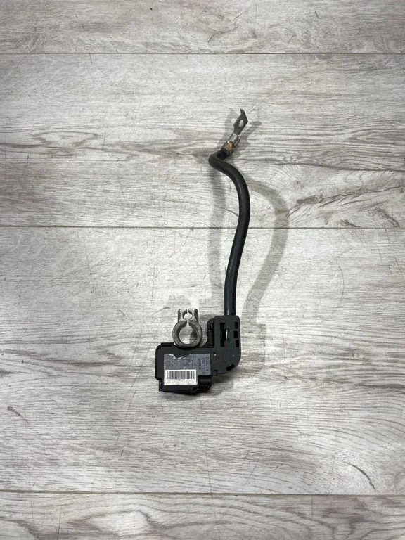 Mīnusa vads (akumulatora) – BMW 3. sērija E90 E91 (2005-2012)