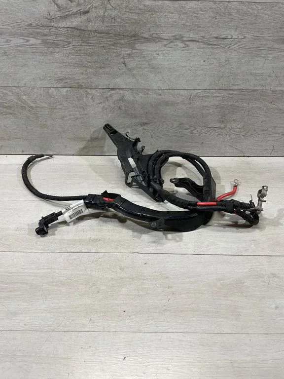 Przewód plusowy (akumulatora) 31412983 – Volvo V40 (2012-2019)