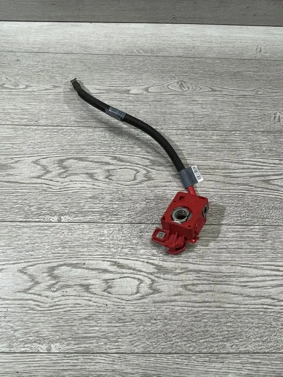 Plusa vads (akumulatora) – BMW X5 E70 (2006-2013)