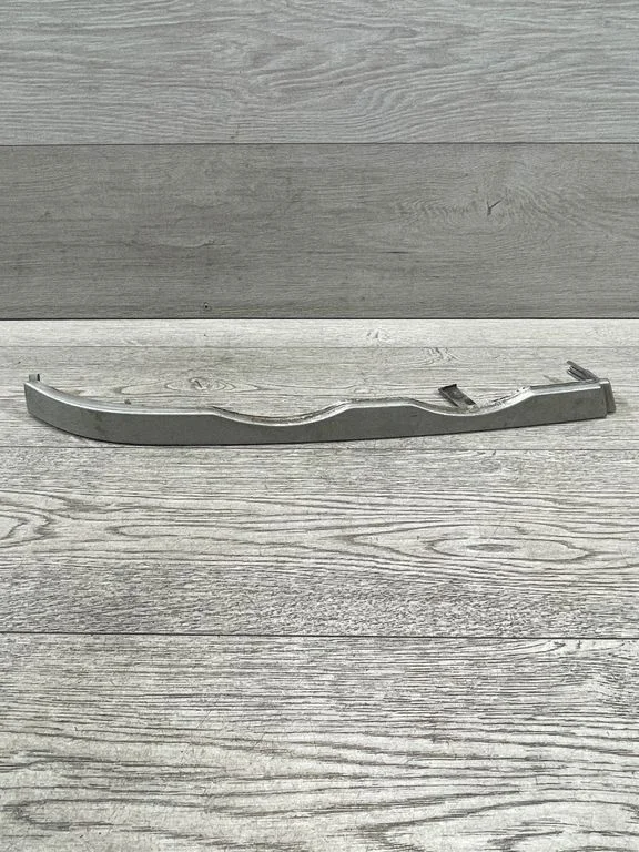 Under headlight/headlamp trim – BMW 3 Series E46 (1998-2005)