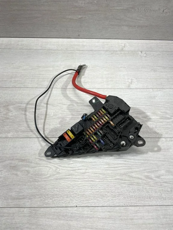 Drošinātāju kārba (komplekts) 6956505