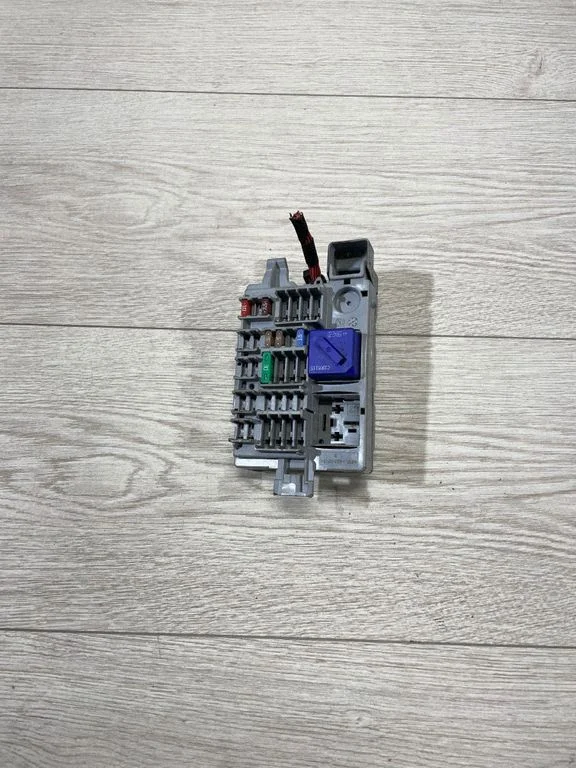 Drošinātāju bloks – BMW 5. sērija G30 G31 G38 (2016-)