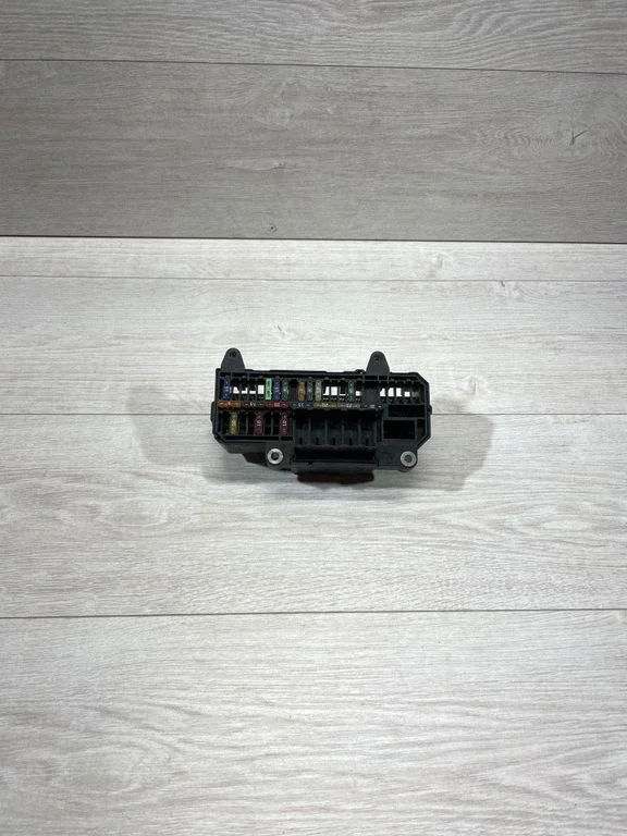 Fuse module 6900583 – BMW 7 Series E65 E66 (2001-2008)