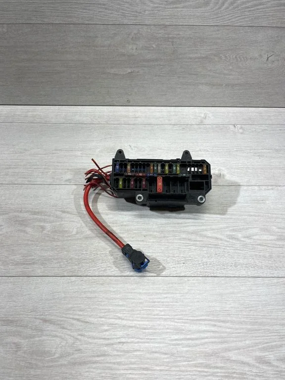 Fuse module 6900583 – BMW 7 Series E65 E66 (2001-2008)