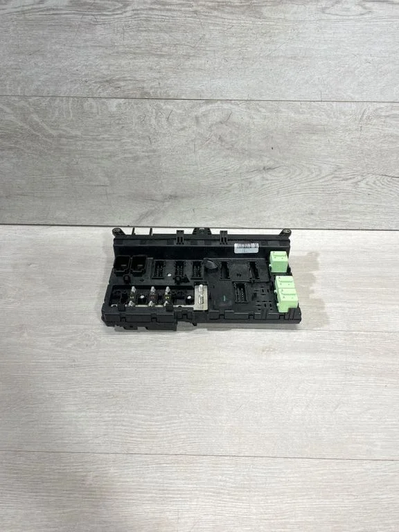 Moduł bezpieczników 8380407