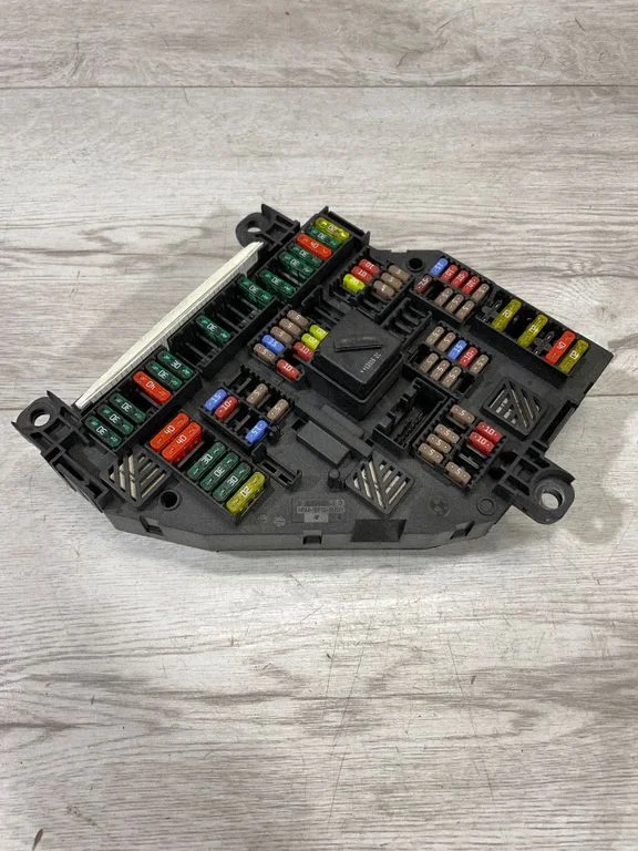 Drošinātāju bloks – BMW 6. sērija F06 Gran coupe (2012-2018)