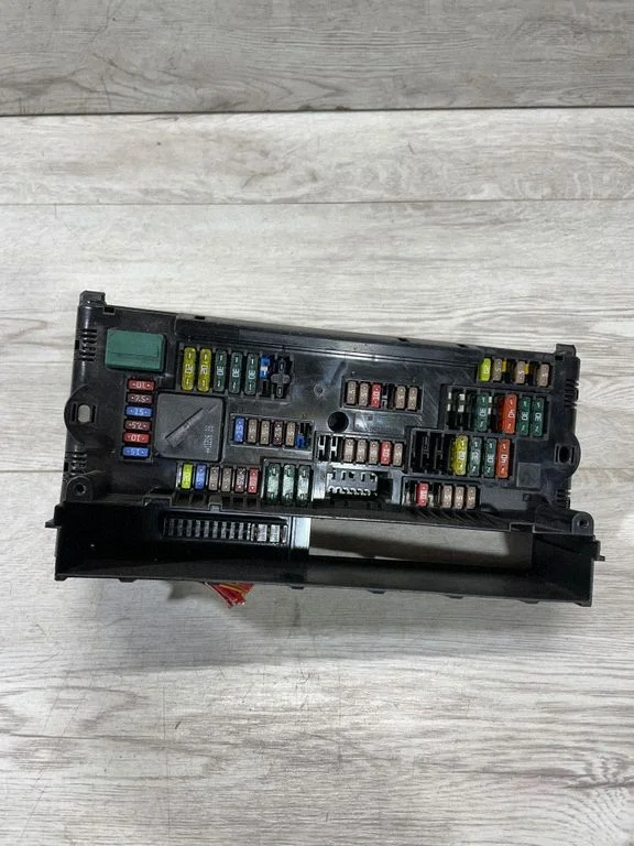Fuse module – BMW X3 F25 (2010-2017)