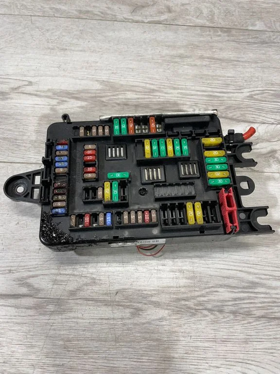 Drošinātāju bloks – BMW X5 F15 (2013-2017)