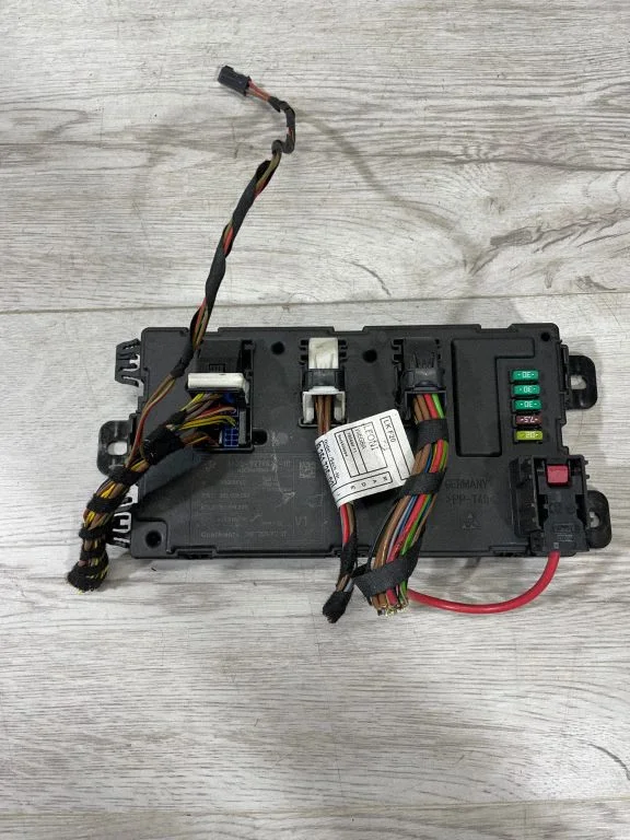 Drošinātāju bloks 9279822 – BMW 1. sērija F20 F21 (2011-2019)