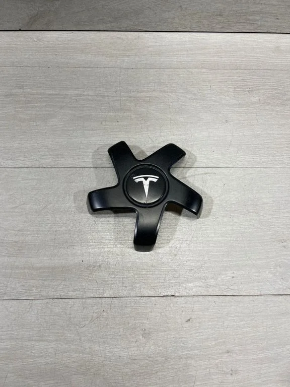 Other exterior part 1044234B – Tesla Model 3 (2017-)
