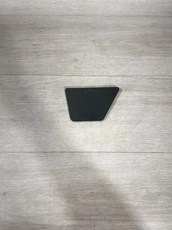 Other interior part 110008700D – Tesla Model 3 (2017-)