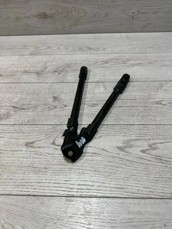 Cita motora nodalījuma detaļa 2284860 – BMW Series 4 M4 F82 F83 (2014-2020)