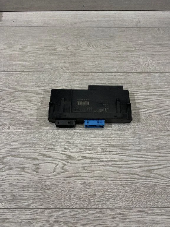 Comfort/convenience module – BMW 3 Series E90 E91 (2005-2012)
