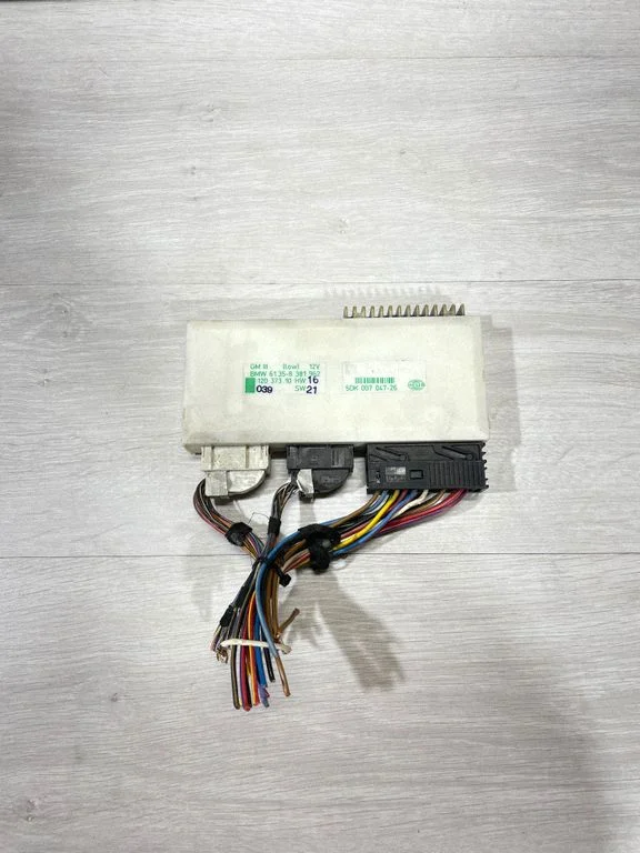 Comfort/convenience module – BMW 5 Series E39 (1996-2003)