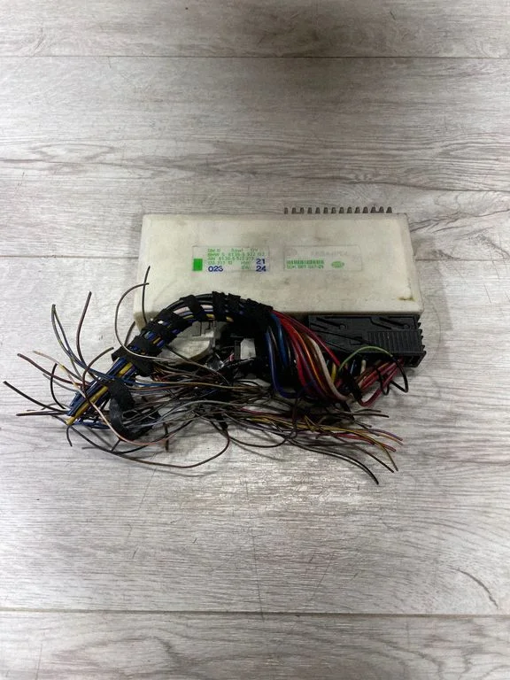 Comfort/convenience module – BMW 5 Series E39 (1996-2003)