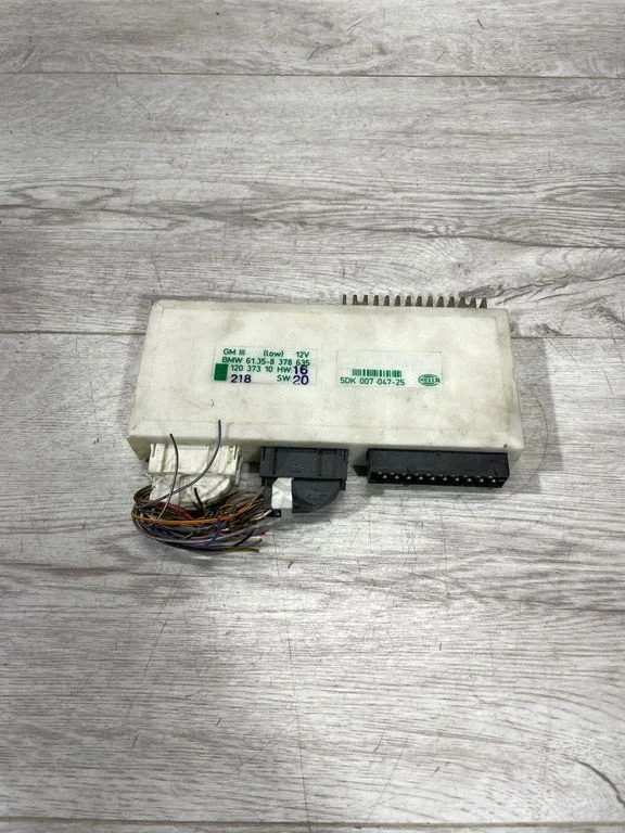 Comfort/convenience module – BMW 5 Series E39 (1996-2003)
