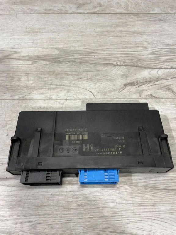 Comfort/convenience module – BMW 3 Series E90 E91 (2005-2012)