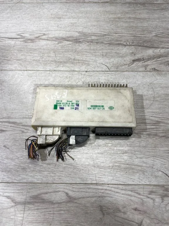 Comfort/convenience module – BMW 5 Series E39 (1996-2003)